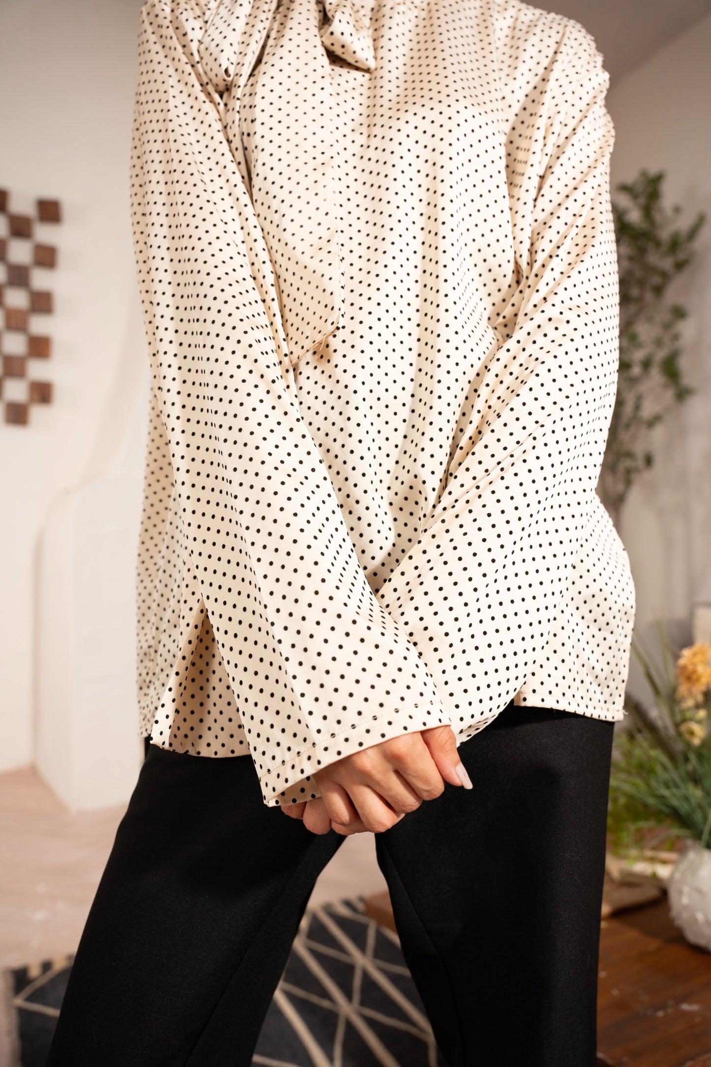 HALEY: B&W polka dot shirt