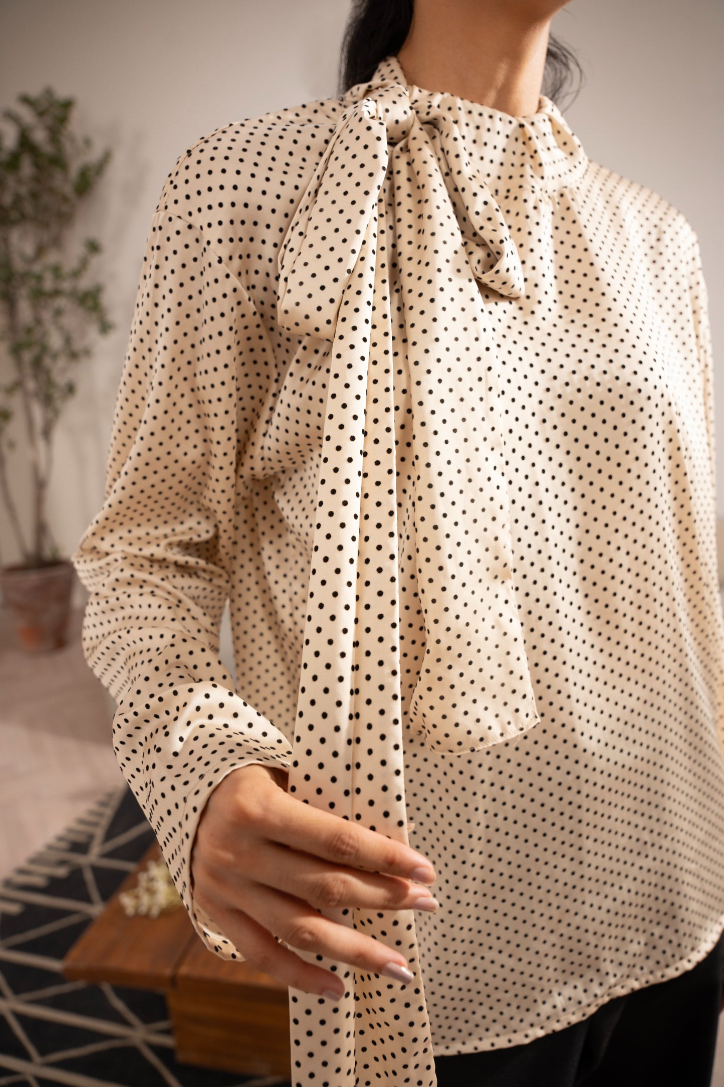 HALEY: B&W polka dot shirt
